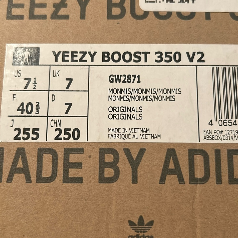 Yeezy Boost 350 V2 BRAND NEW